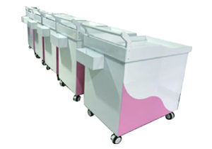 母嬰護(hù)理車(chē)Y005